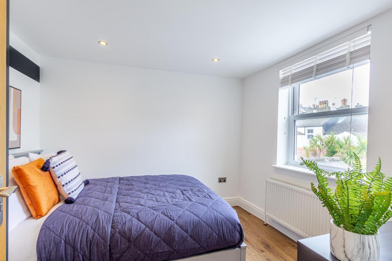 Bright Cheery 4 Bd By Station Appartement