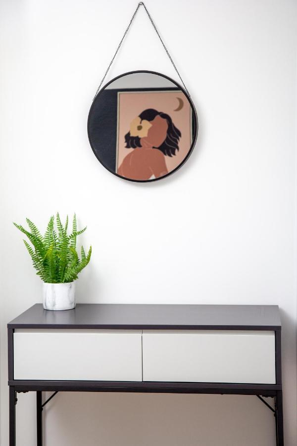 Bright Cheery 4 Bd By Station Appartement *