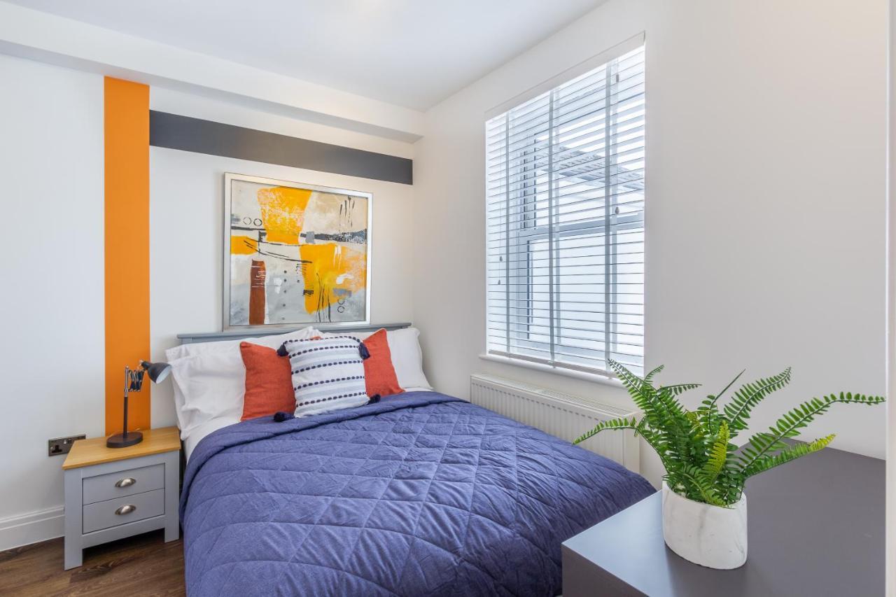 Bright Cheery 4 Bd By Station Hove