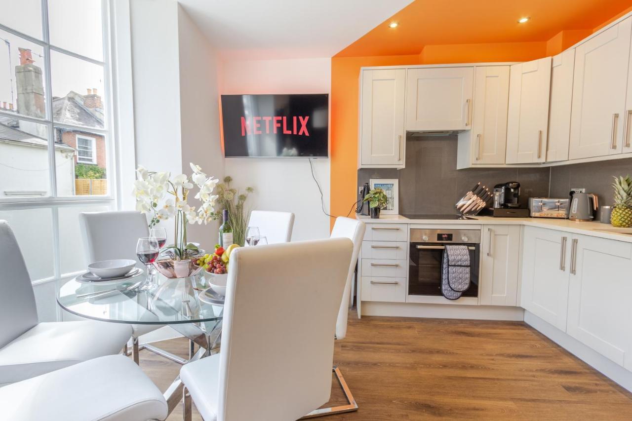 Appartement Bright Cheery 4 Bd By Station Hove